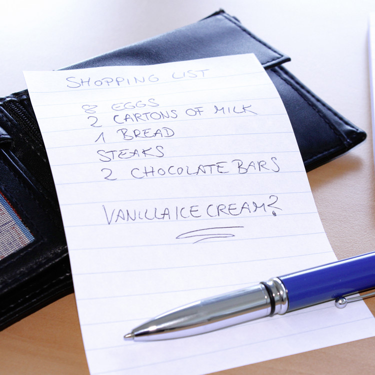 Самолепливи ливчиња 100х150, со линии